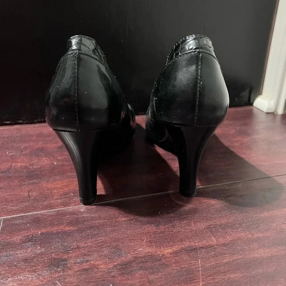 Christian DIOR Heels Shoes Designer Black/Gold Pointed Toe Pumps Size 4 (35) EUC - Picture 5 of 13